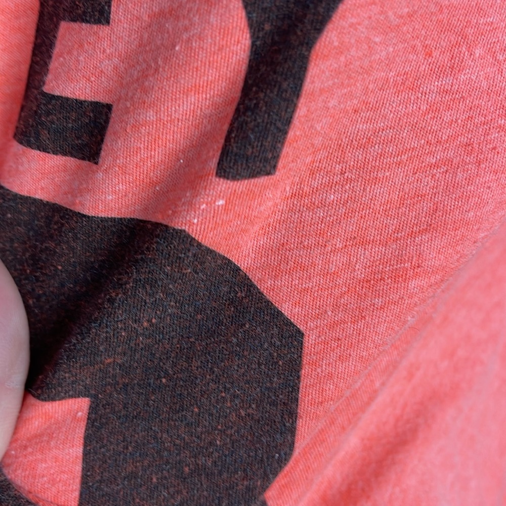 Hurley T - Picture 3 of 4